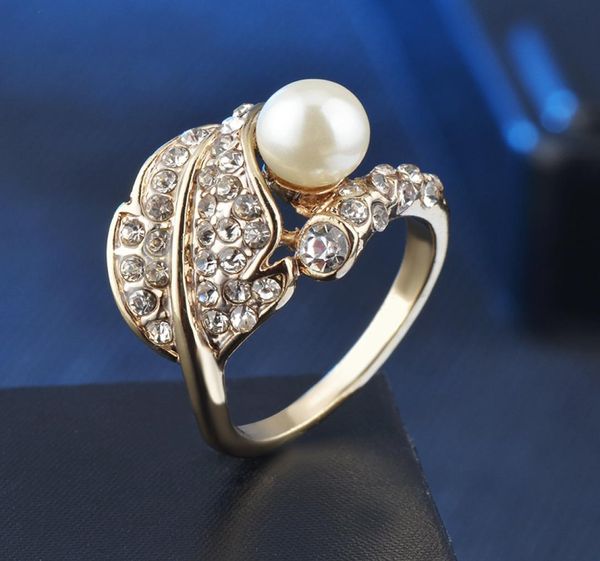 2020 Nouvelle mode Rose Pearl Big anneaux pour femmes Bijoux Bijoux vintage Gold Placing Ring Party Accessoires Cadeaux 4653831