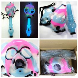 2020 Nieuwe gasmasker Bong Beide Glow in the Dark Water Shisha Acryl Smoking Pipe Sillicone Mask Hookah Tobacco Buizen Gratis Verzending Groothandel