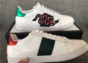 gucci shoes 2020 nouvelle gner Luxe Hommes Femmes design attrayant Sneakers Chaussures ACE broderie Bee tête de tigre Serpent Fruit Dog Casual Flat unisexe Formateurs