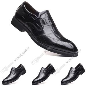 2020 nouvelle mode chaude 37-44 nouveaux hommes en cuir chaussures pour hommes couvre-chaussures chaussures décontractées britanniques livraison gratuite Espadrilles One