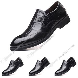 2020 New hot Fashion 37-44 nouveaux hommes en cuir chaussures pour hommes couvre-chaussures chaussures décontractées britanniques livraison gratuite Espadrilles trente-huit