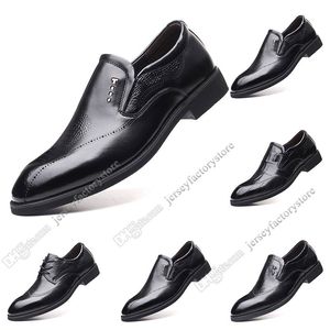 2020 New Fashion chaud 37-44 nouvelles chaussures pour hommes en cuir pour hommes surchaussures britanniques chaussures de sport gratuit Envoi Espadrilles Trente-quatre