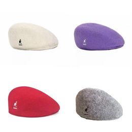 2020 Nouveau Kangol Béret Style Rétro Angleterre Flat Top Broderie Lettre Peintre Chapeau Sauvage Chapeau À Carreaux Automne Et Hiver Octogonal Ca244T