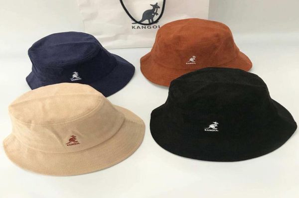 2020 New Kangol Broidered Bucket Hats Animal Pattern Sun Sun Tople Flat Top Fashion Chirur-ridoy pour couple Voyage A31504 C01233563269