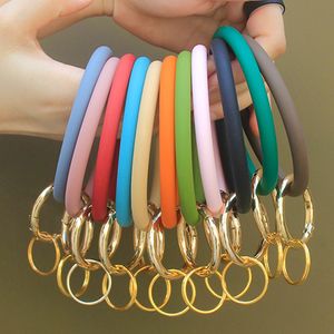 2020 nuevo círculo grande llavero pulsera monograma silicona pulsera llavero brazalete soporte para llavero para mujeres niñas