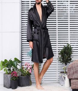2020 Nieuwe mannen Black Lounge Sleepwear Faux Silk Nightwear For Men Comfort Silky Bathroben Noble Dedeled Gown Men039S Sleep Rozes1402186