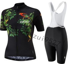 2020 NIEUWE MORVELO Korte mouwen Cycling Jersey Set Summer Women MTB Bicycle Clothing 9D Gel Pad Bib Shorts Bike Desets Sets SP8341413
