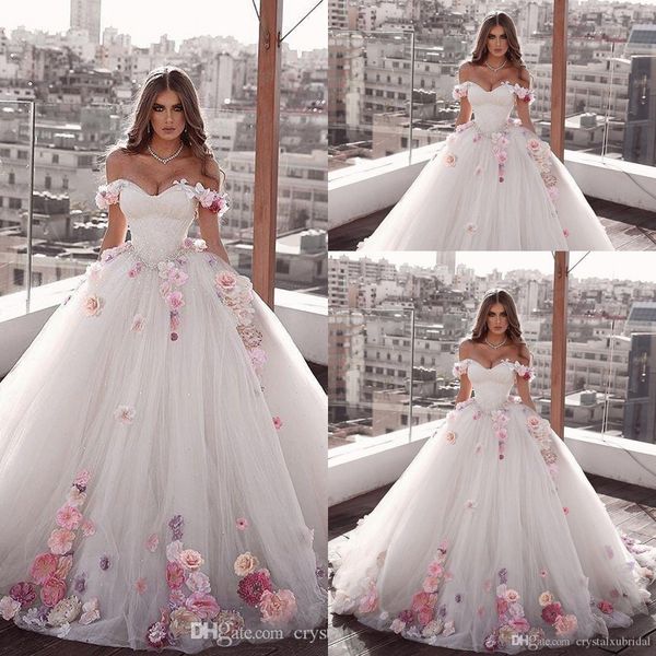 2024 Bola de talla grande GO Vestidos de boda fuera del hombro Apliques de encaje 3D Flores florales CRISTAL CARADO SWEED BRAT