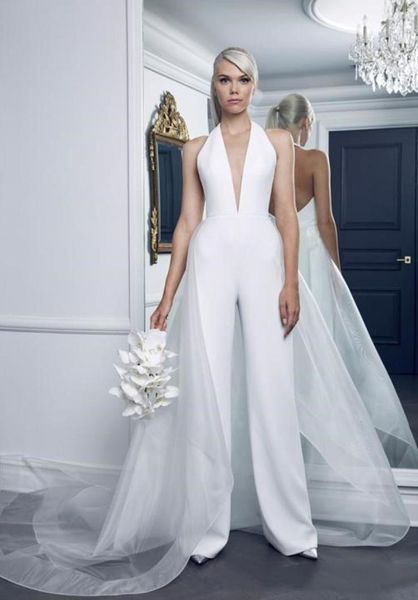 2020 Nouvelles robes de mariée de taille plus femmes combinaisons avec tulle col en V profond robe de mariée de plage blanche pure robes de mariée dos sexy WD5221436