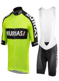 2020 Nieuwe Pro Cycling Team Jersey Set Men Korte mouw Groene Ciclismo Bicycle Racing Clothing Bib Gel Ademende pad Shorts ROPA DE6577395