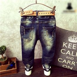 lente en herfst voor kinderen denim broek baby jongens jeans cartoon gaten kinderbroek jongen denim long jean broek lj201203