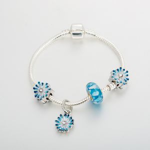 Strands Pand nouveau bracelet à fleurs de marguerite bleue se vend comme un bracelet de perles en argent vintage printemps chaud/été boîte originale