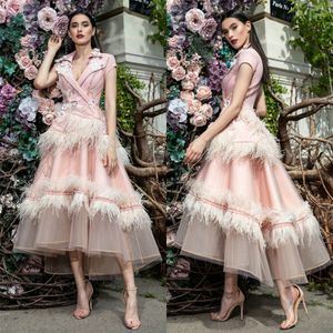 2020 roze veer prom dresses v-hals 3d bloem geappliceerd kralen beroemdheid feestjurken thee lengte kostuum formele avondjurk