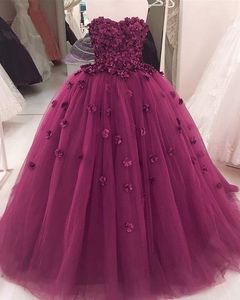 2020 Purple 3D Flowers Prom Quinceanera Robes Pearls sans bretelles en dentelle inverse