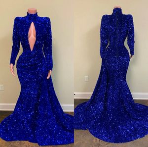 2021 Royal Blue Robes De Soirée De Luxe Perles Paillettes Haut Col En V Balayage Train Sirène Robe De Bal Image Réelle Robes Formelles Parti Porter