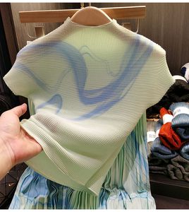 tweedelige jurk miyake geplooid pak dames 2023 lente zomer nieuwe mode afdrukken all-match losse en elegante slanke topskirt 2 stuks set