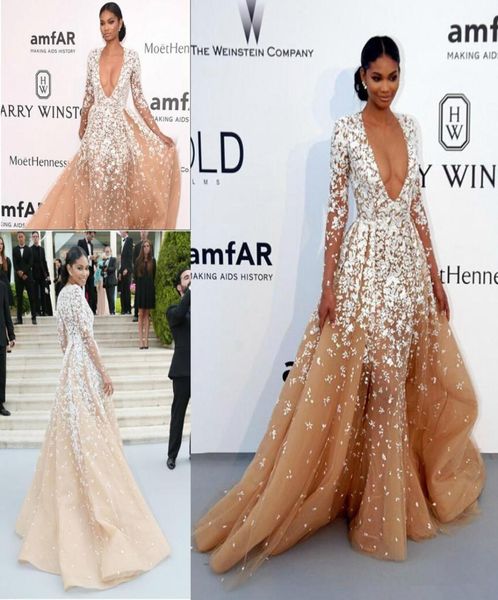 2020 Arabia Saudita Cuello en V Tul Pageant Vestidos de celebridades Mangas largas Sexy Cuello en V profundo Apliques de encaje Vestidos de fiesta de noche formales 7500428