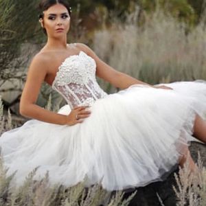 2020 Robe de mariée de robe de bal courte avec vestido curto chérie perles sexy illusion courtes robes de mariée