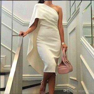 2020 Korte goedkope vrouwen prom -jurken een schouderschede cocktailjurken met cape thee lengte feestjurk plus maat formele Homecoming G 2640