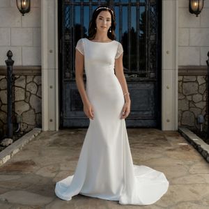2020 Simple Sirène Robes De Mariée Modestes Avec Perles Manches Courtes Boutons Retour Simple Élégant LDS Robes De Mariée À Manches Robe De Mariee