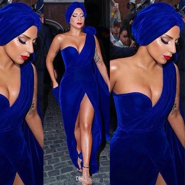 2021 Sudafricanos Tallas grandes Vestidos de noche de terciopelo azul real Use un hombro Cariño Dividir Vestido de fiesta formal Longitud del piso Vestidos de baile