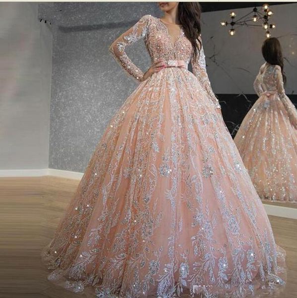 2020 Vestidos de quinceañera de color rosa brillante Vestido de fiesta de encaje con lentejuelas Vestidos de fiesta Cuello joya Manga larga Vestido dulce 16 Noche formal larga206t