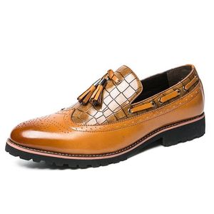2020 printemps automne Oxford chaussures pour hommes chaussures de mariage formelles hommes chaussures habillées affaires Brogues hommes glands mocassins