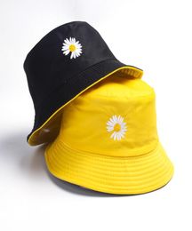 2020 printemps femmes seau chapeaux de pêche crème solaire casquette solaire petites marguerites double face porter printemps dame chapeau de pêcheur T2008261991586