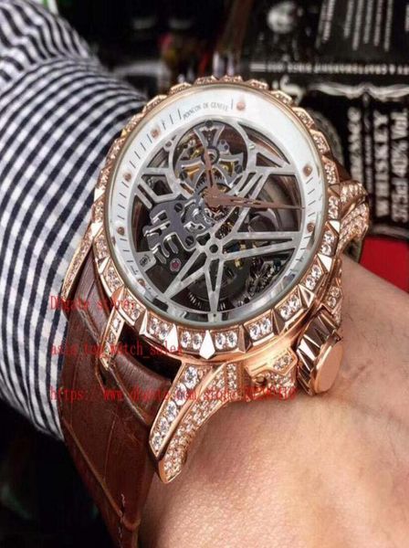 2020 Version 5 Style Rd Hollow Out Tourbillon Watches Dial Mosaic Diamond 46 mm Mécanique de haute qualité Men039S W5400971