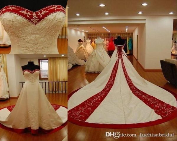 2020 Robes de mariée de style vintage, plus la taille, broderie argentée sur satin ivoire et rouge, longueur au sol, robes de mariée sur mesure 8192012
