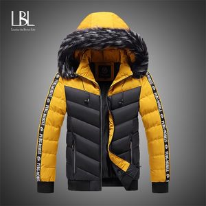 2020 Manteau d'hiver Hommes Nouveau Casual Épais Chaud Imperméable À Capuche De Fourrure Parkas Veste Hommes Automne Outwear Manteau Outfit Parkas Vestes Hommes LJ201013