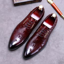 2020 Winter New Crocodile Pattern Genuine Leather Men British Trendy Business Dress Shoes Pointed Lace Up Oxfords