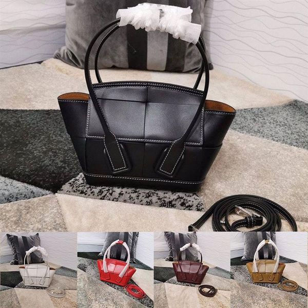 2020 femmes designer sacs à main sacs fourre-tout petit Arco Slouch messager sac à bandoulière dames de qualité supérieure en cuir véritable Totes2647