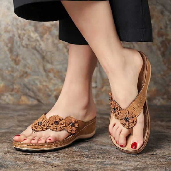 2020 femmes pantoufles décontracté fleur tongs sandales compensées tongs sandales été bohême fleur plage sandales