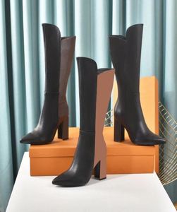 2021 15 pouces Bottes de genou à orteils pointues Femmes 95 cm plate-forme en cuir Fashional Boot Automne Hiver Ladies High Heels Martin Bo2450626