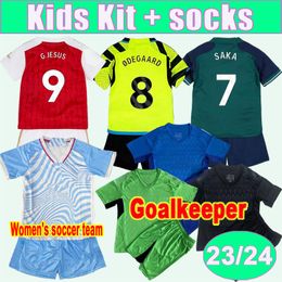 2023 24 TIERNEY SAKA Kit enfants Maillots de football GABRIEL G. JESUS SMITH ROWE MARTINELLI BLANC Domicile 3ème Gardien de but Costume pour enfants Maillots de football à manches courtes