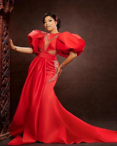 2021 Arabic Jewel Robe de soirée Rouge de la robe de bal rouges Ruffles Robes de la sirène Robes de longue fête