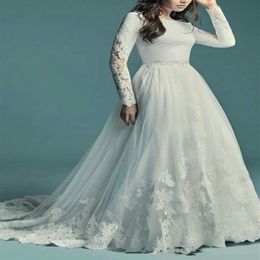 2021 Llegada Una línea de país Vestido de novia modesto con mangas largas de encaje Botones de tul Volver Escote redondo Religioso LDS Vestido de novia Sl307N