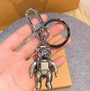 2021 Astronaut Space Robot Brief Mode Zilveren Metalen Sleutelhanger Auto Reclame Taille Sleutelhanger Hanger Accessoires2456