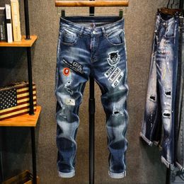2021 Herfst Nieuwe Mode Trendy Merk Elastische Slim Fit Handgeschilderde Print Gebroken Gat Mid Taille Jeans voor Heren