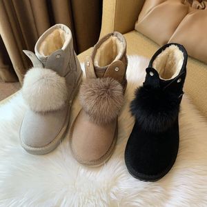 Bottes de neige épaisses en peluche assorties avec tout, jolies boules de cheveux, chaussures confortables en coton antidérapantes, automne/hiver 2021