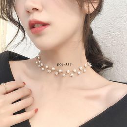 2021 tas onderdelen zirkoon kroon 24 Engelse letter hanger eenvoudige mode dame ketting choker fabrikanten Directe levering xz0