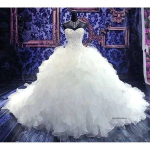 2021 Robes de mariée à balle en perle Corchet Princesse Cornet Sweetheart Organza Ruffles Cathedral Train Bridal Robes pas cher 0509