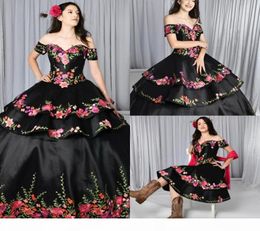 2021 Robes de Quinceanera noires Charro Jupe détachable Floral brodé sur l'épaule Sweet 16 Robe Thème Mexicain Plus Taille 6293678