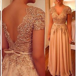 2021 Blush Pink Evening Jurken voor Dameskleding V-hals Cap Mouwen Kant Applicaties Crystal Beaded Sashes Plus Size Prom Dress Partyjurken