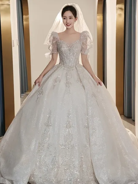 2023 robe de bal bohème robes de mariée manches courtes dentelle appliques une ligne plage robes de mariée balayage train Boho Abiti Da Sposa robe de mariée