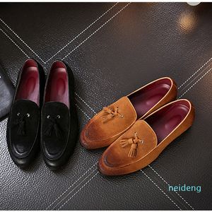 Zapatos informales de marca 2021, mocasines de hombre con borlas de ante de vaca de cuero genuino, zapatos de vestir sin cordones de marca de diseñador, zapatos Oxford para hombre rojo 3020