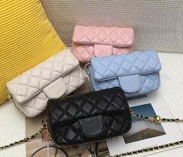 2021 Marque Femme Paquet Designer Mini Sac à chaîne Nouveaux sacs de messager coréens Changement de mode Bages de téléphone portable à une épaule Cadeau de Noël