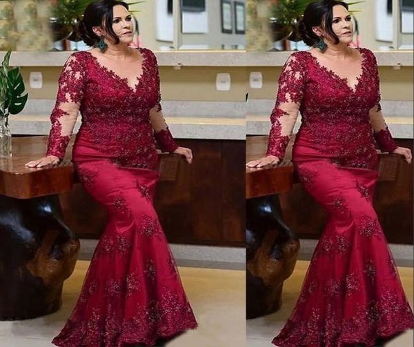 2021 Borgoña Rojo oscuro Tallas grandes Vestidos para madre de la novia Sirena Mangas largas Apliques de encaje Cuentas de cristal Longitud del piso Formal5507447