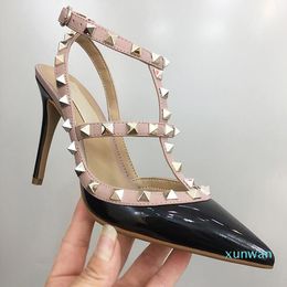 2022-Diseñador casual Sandalias sexy para dama Marca Moda para mujer Puntas tachonadas punta del dedo del pie tiras tacones altos zapatos de novia zapatos de boda